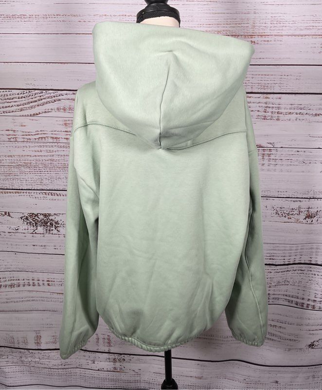 Hoka Green Pullover Hoodie - Men's Size Medium