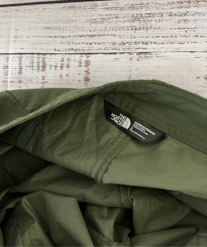 Women's The North Face Army Green Cargo Nylon Pants Size 8