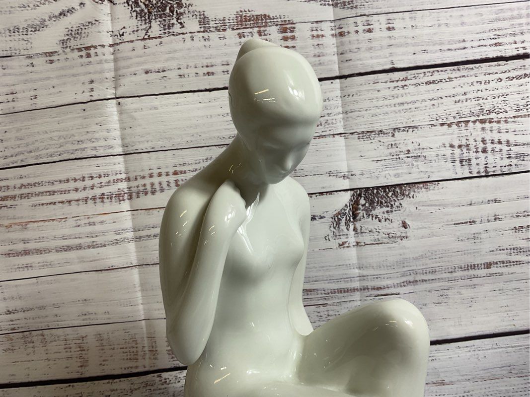 VTG. ROYAL DUX Duchcov Nude Woman Porcelain Figurine- 11"