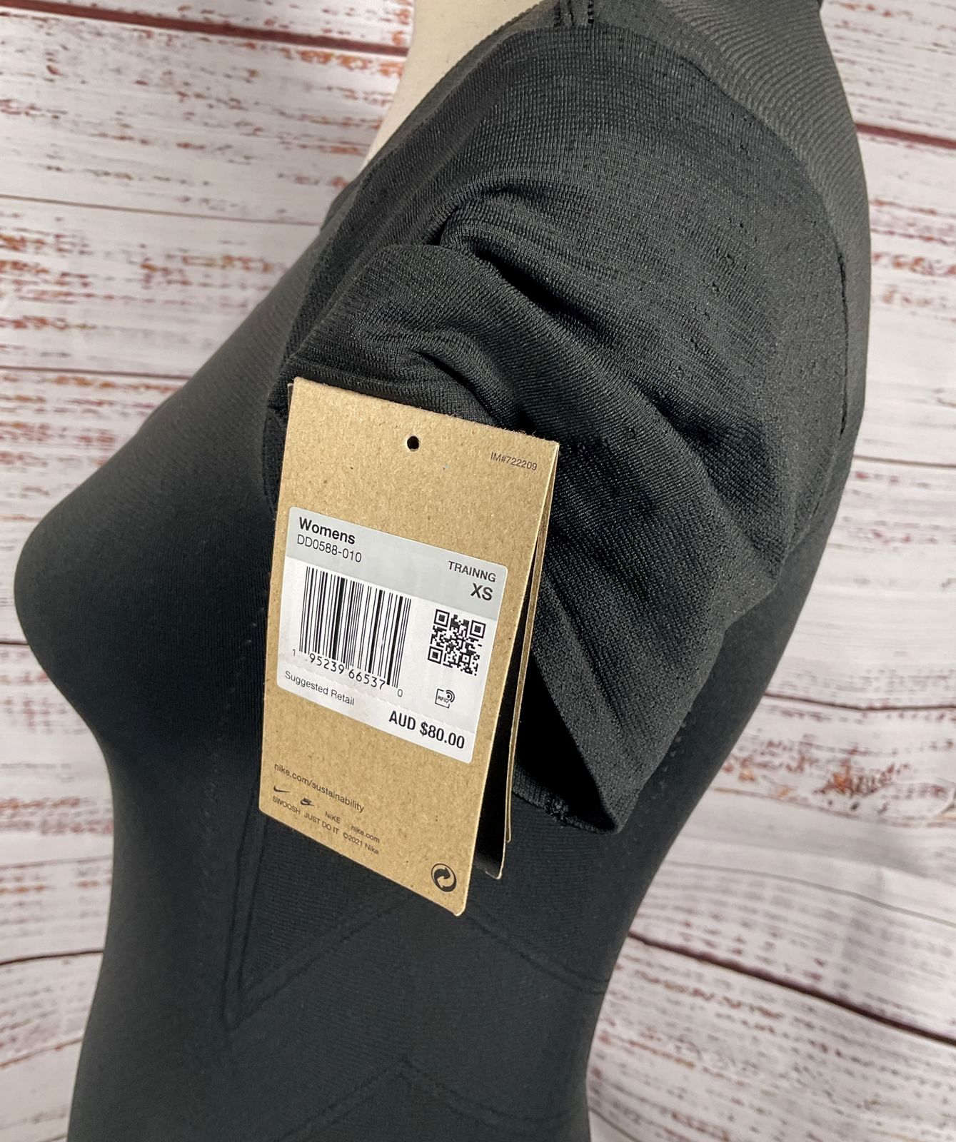 Nike Dri-FIT ADV Aura Slim-Fit Short-Sleeve Top Black XS