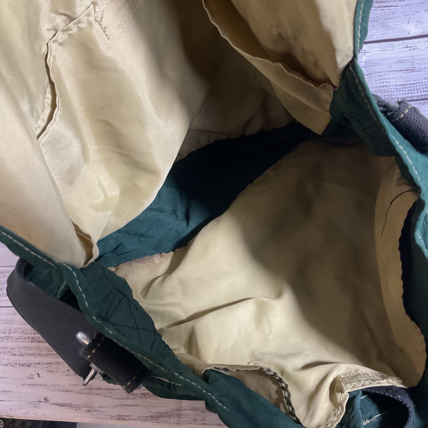 VTG. KIPLING Kipling Messenger Laptop Strap Bag