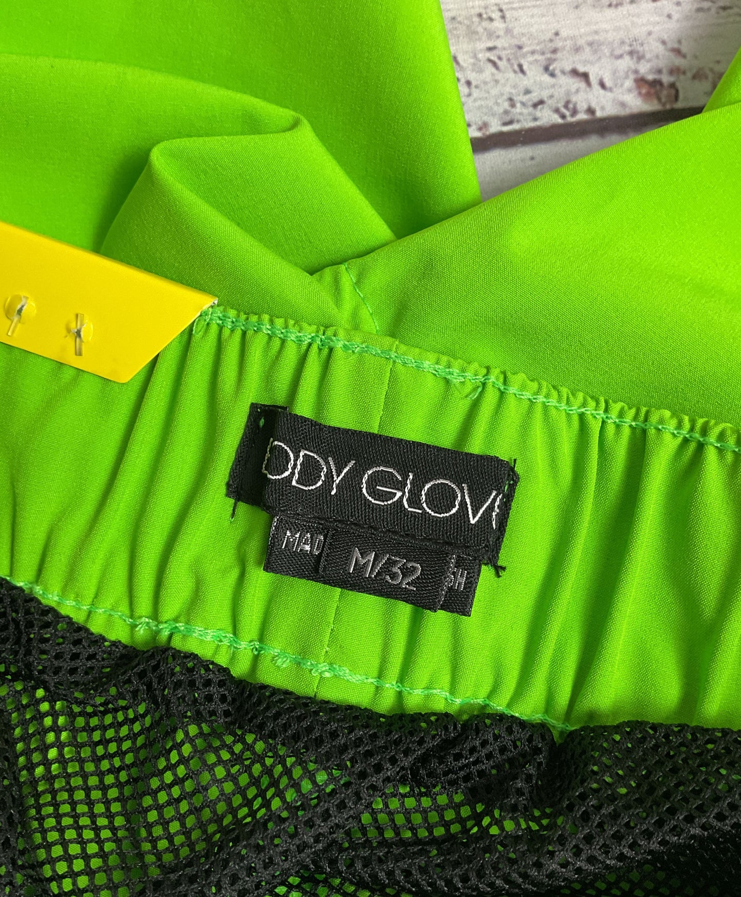 Body Glove Maui Swim Stretch Neon Green Shorts Men's - Size Medium