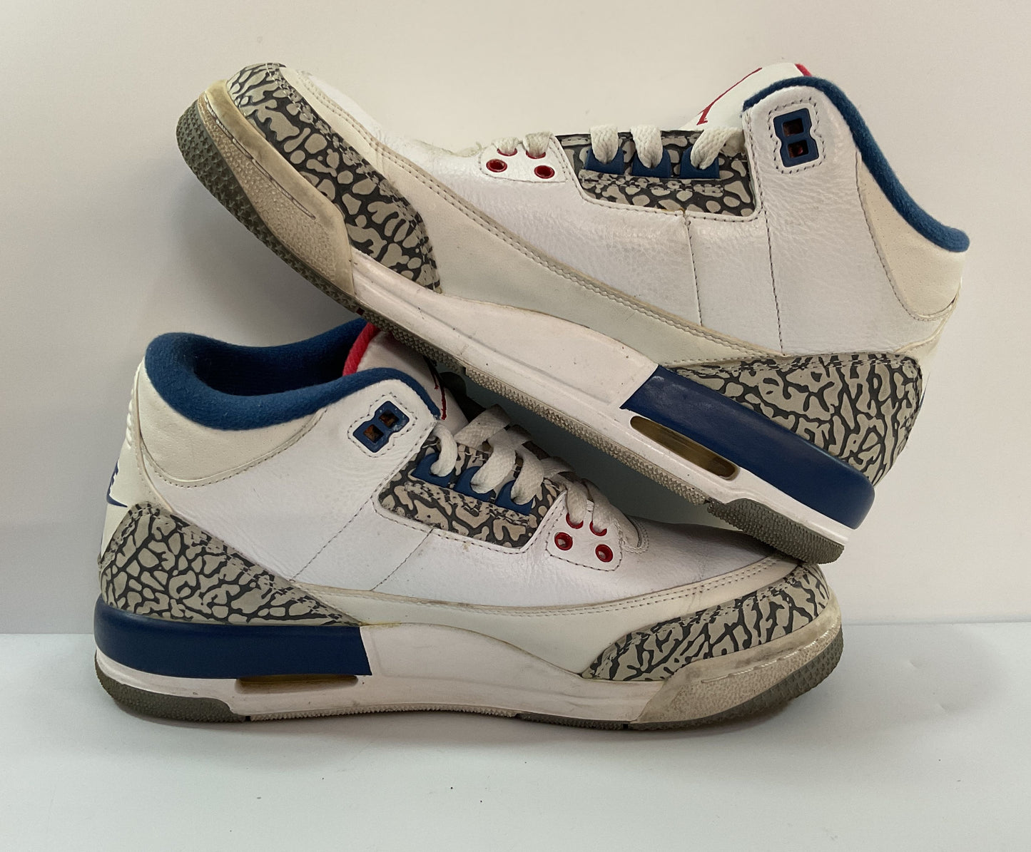 Nike Air Jordan 3 Retro OG Boy's True Blue Mid Top Sneakers Size 6 Y 854261-106