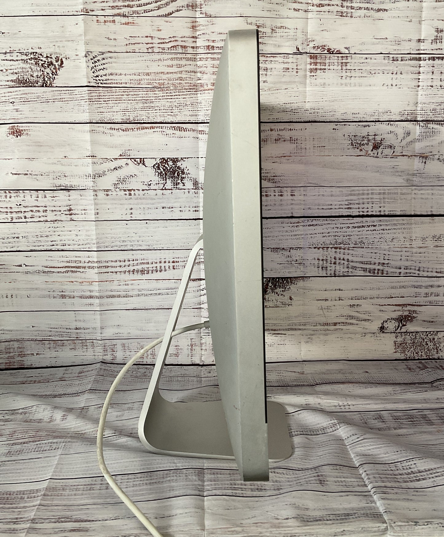 Apple iMac 21.5 Inch Mid 2010s Intel Core i3 Desktop Computer