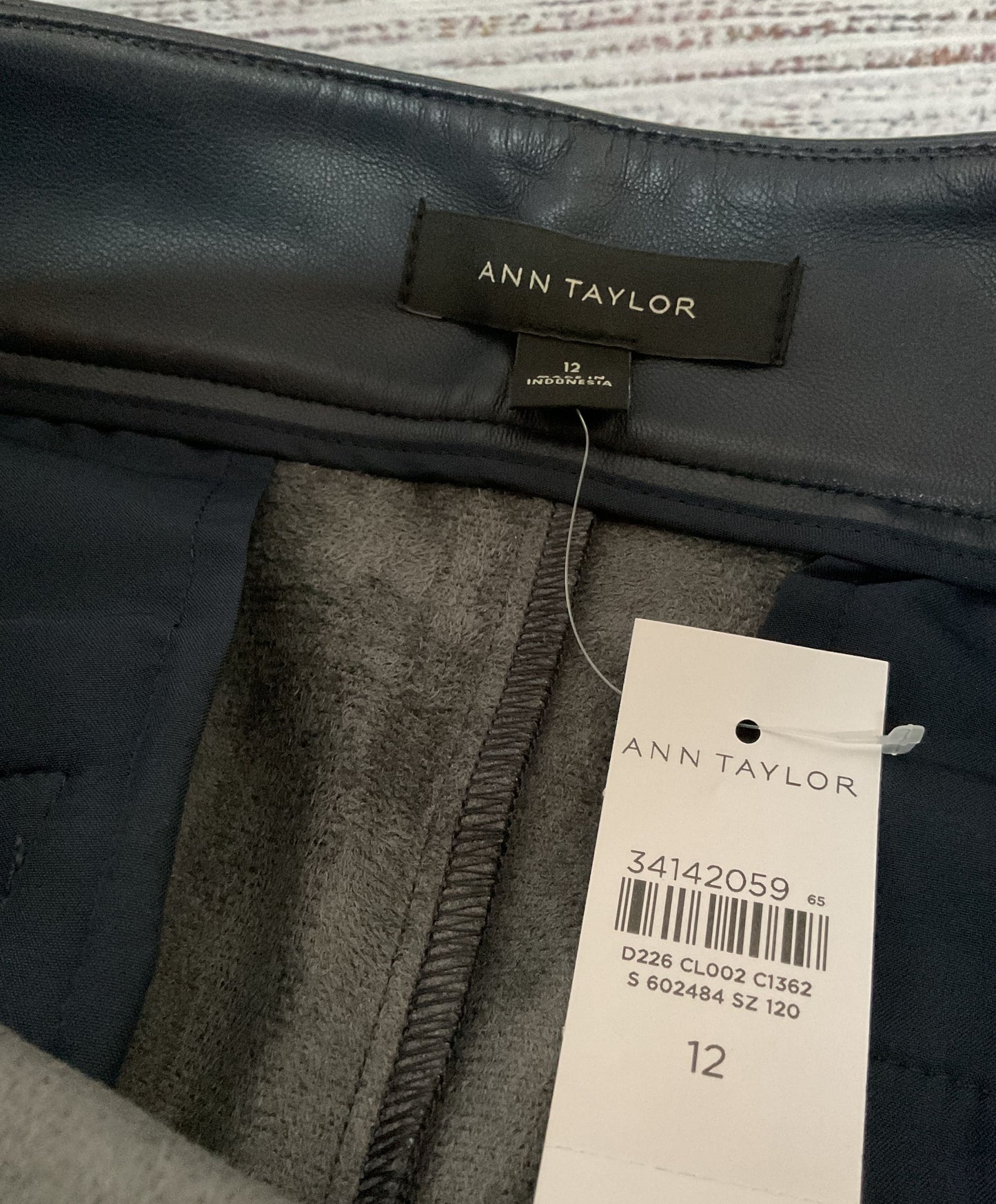 NWT Women's Ann Taylor Navy Faux Leather Pants Size 12