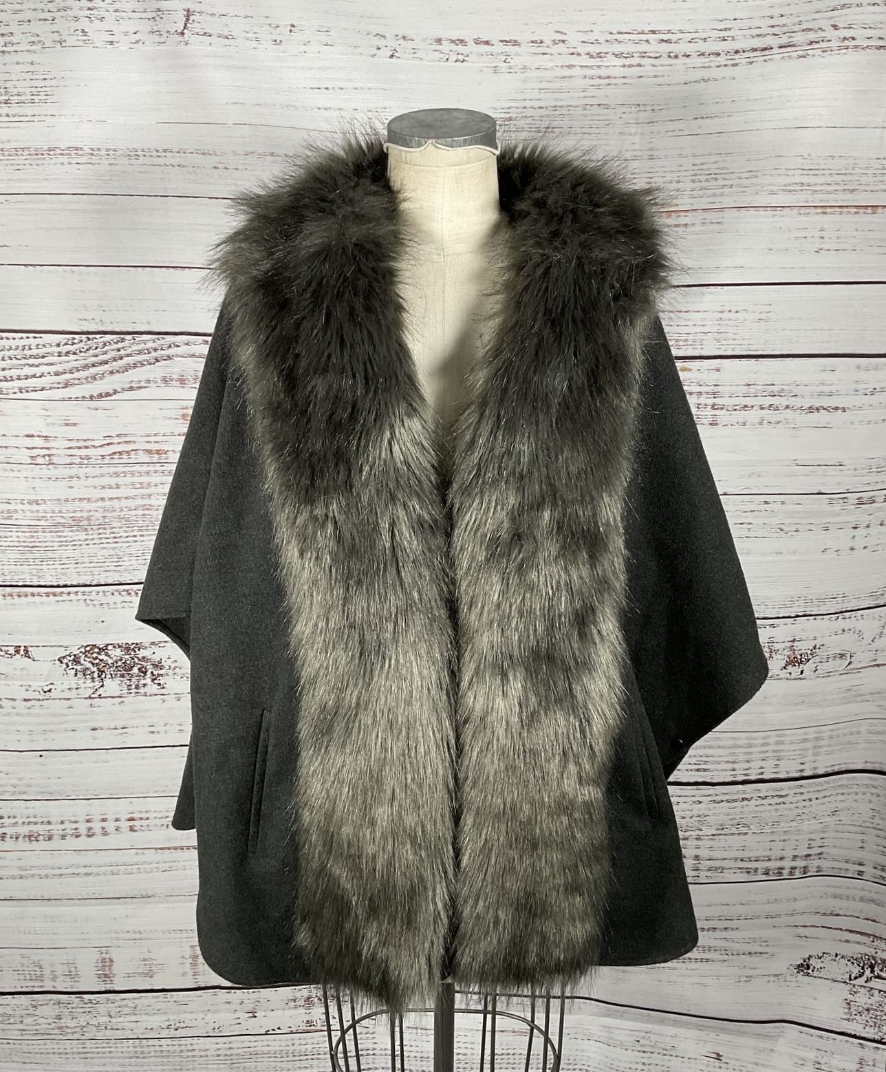 Love Token Charcoal 95% Polyester Faux Fur Lined Poncho - Size Small NWT