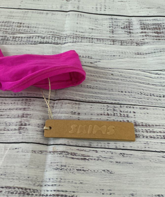 NWT Women's Skims Fuchsia Thong Underwear Size M