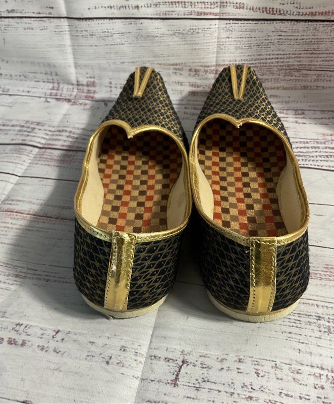 Manyavar Black & Gold Slip-On Men's India Dress Shoes Size 11