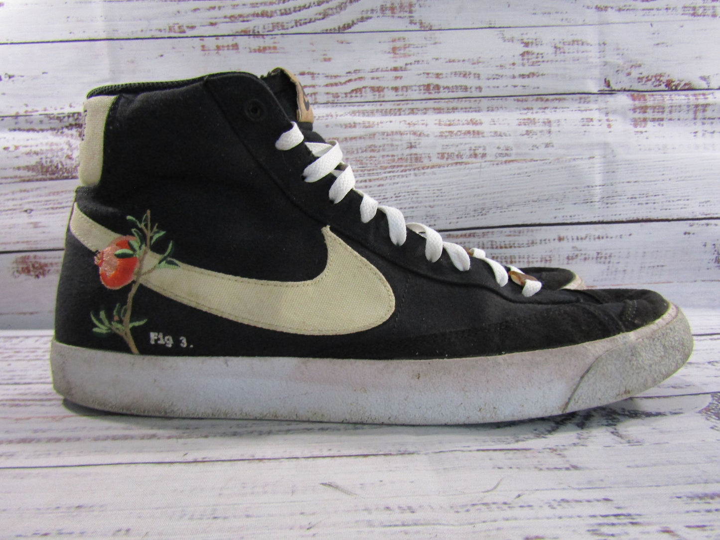 Nike Blazer Mid 77 Pomegranate Men's Black High Top Sneakers Size 13 CI1166-001