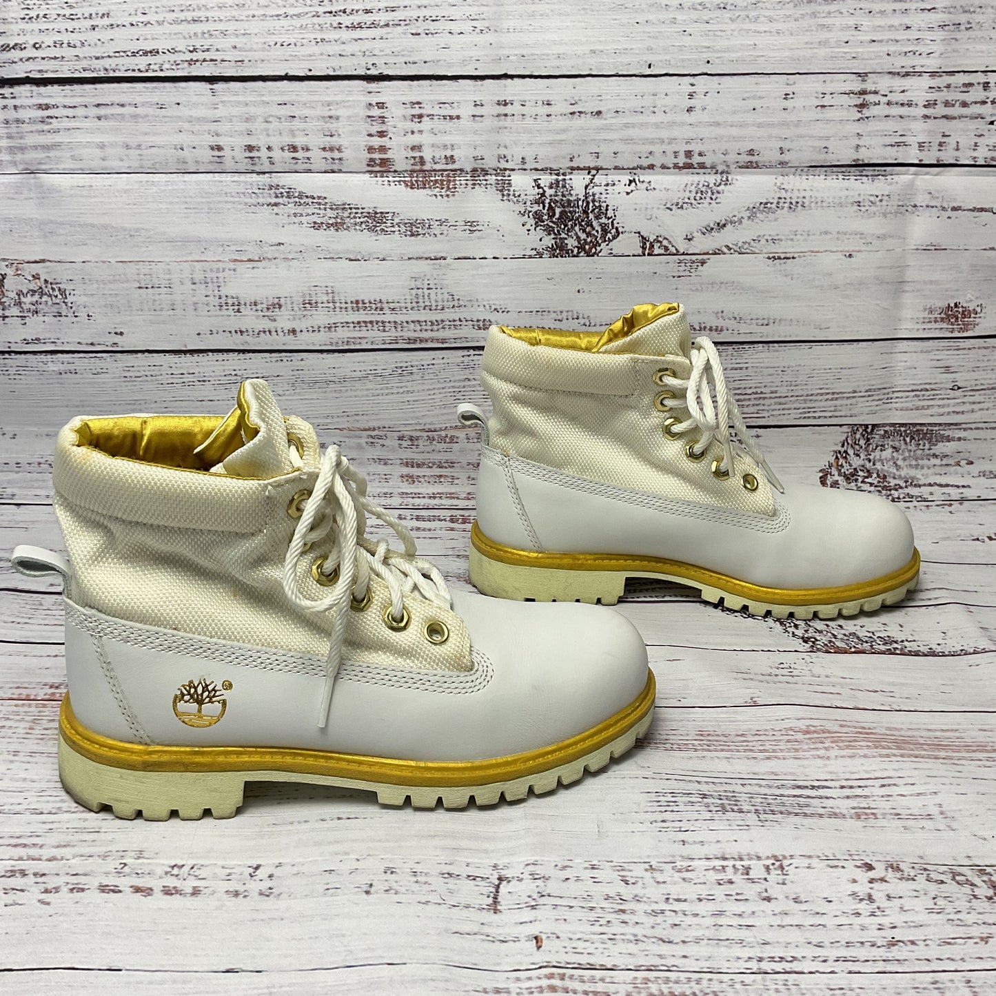 Timberland White Leather Boot Women Size 4