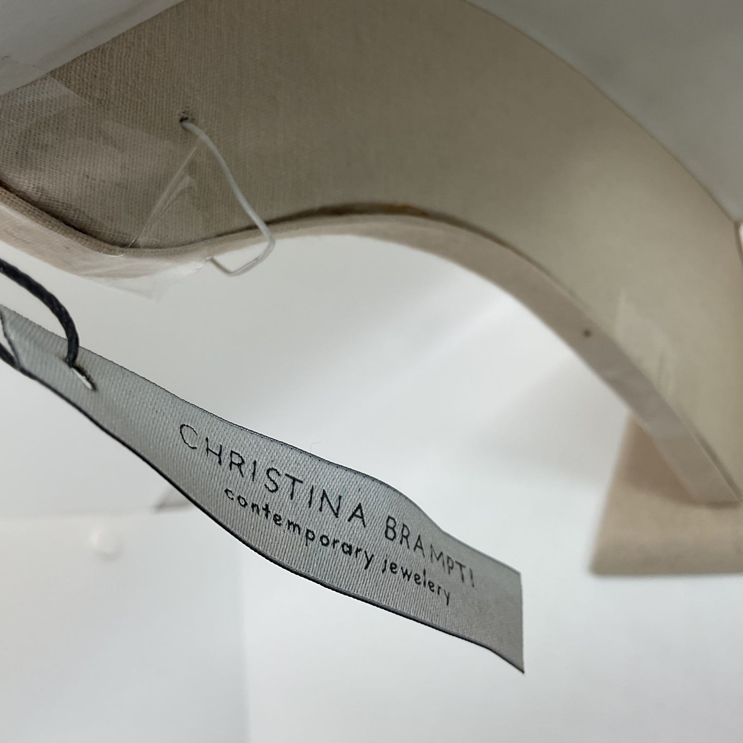 NEW CHRISTINA BRAMPTI Contemporary Cord Gray Black White Choker Necklace 18"