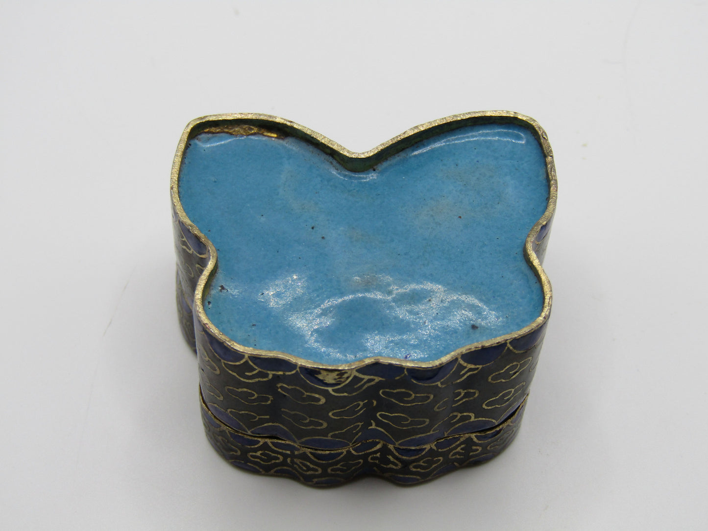 Vintage Handcrafted Cloisonne Enamel Butterfly Motif Pill Box