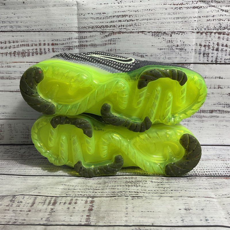 Nike VaporMax 2021 FK DB1550-009 Grey/Volt Sneaker Athletic Shoe Unisex Kids 5Y