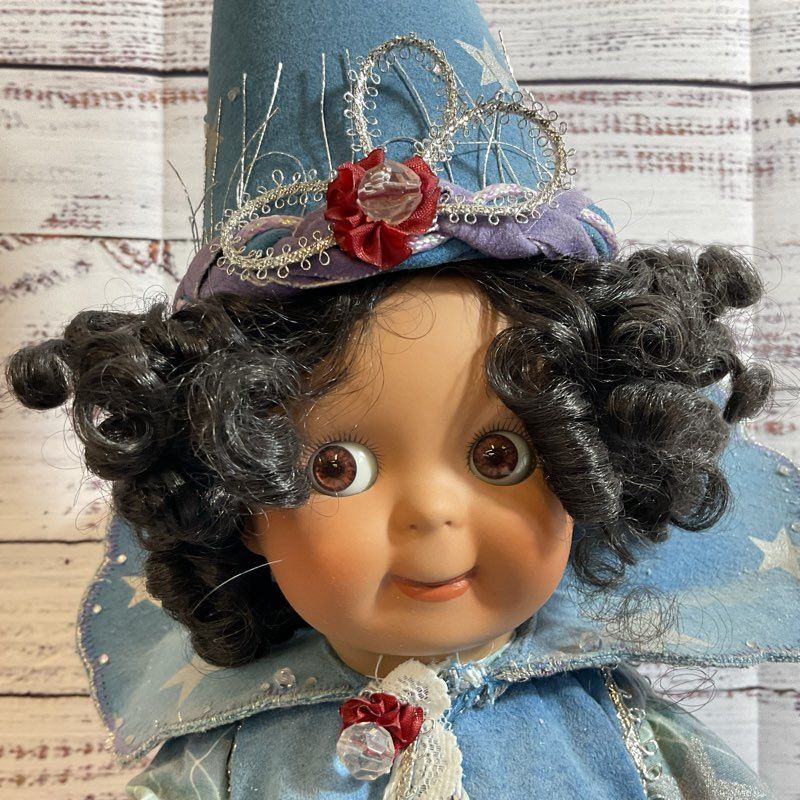 VTG. GLORIA VANDERBILT Sorcerer Wizard Porcelain Doll- 14.5"