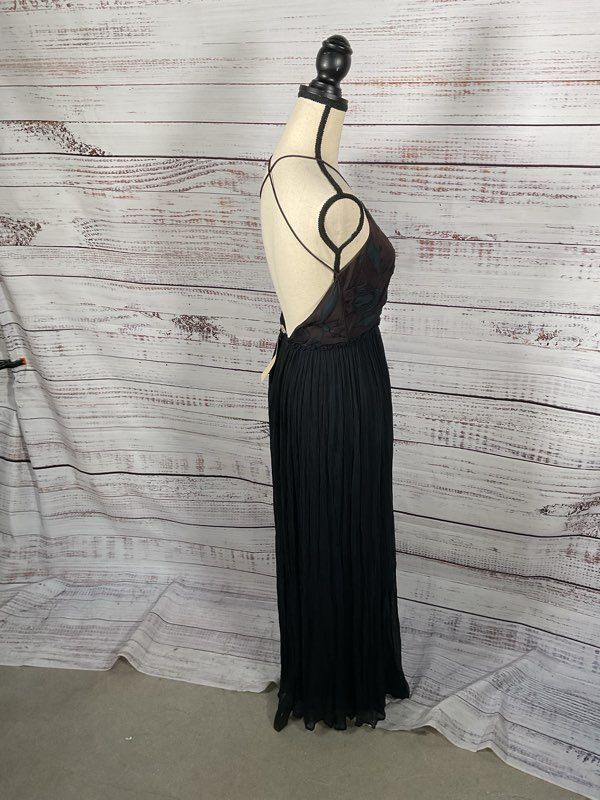 NWT Women's Chan Luu Spaghetti String Embroidery Top Pattern Maxi Dress Size M
