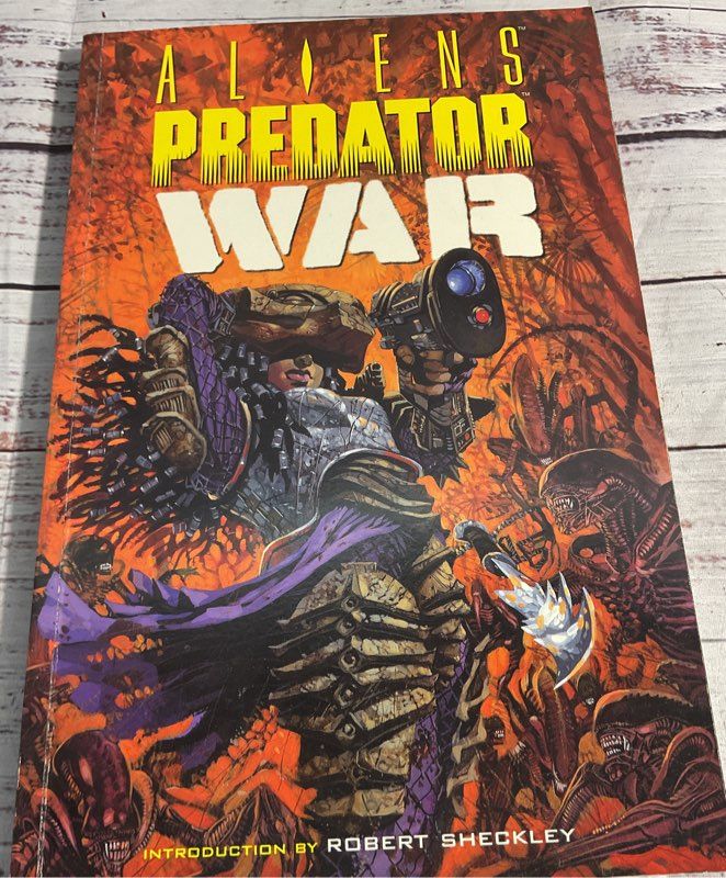 Aliens Vs. Predator: War (Dark Horse Graphic Novel)