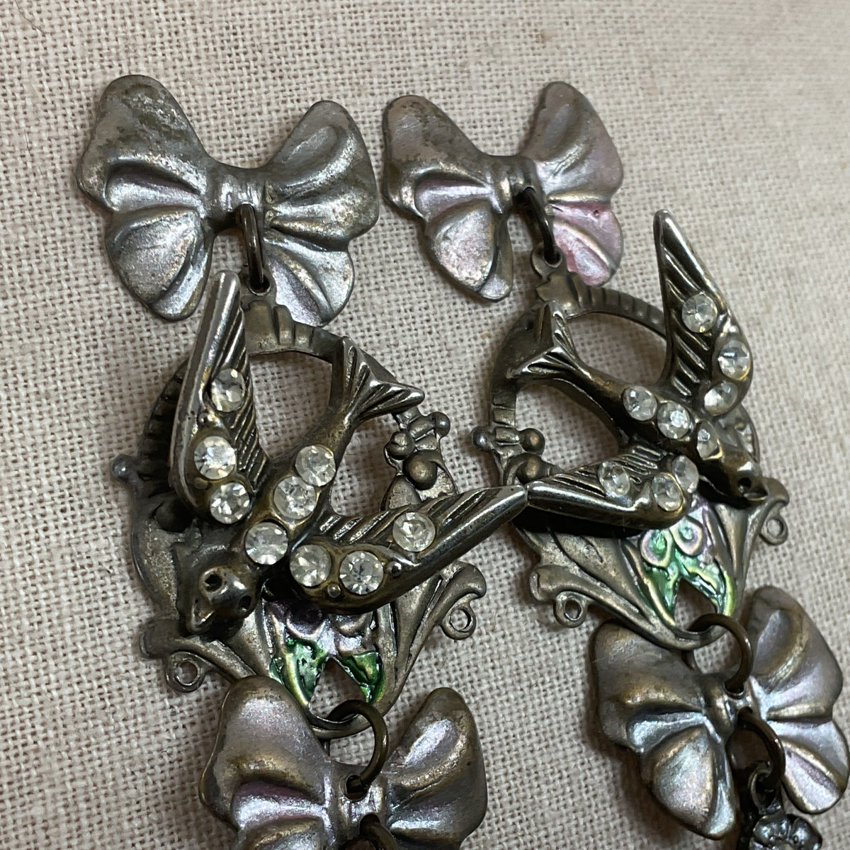 VTG. BANANA BOB?? Bow Dove Rhinestone Dangle Earrings- 3.5"