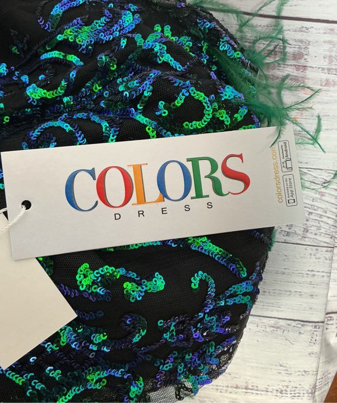 NWT Colors Green Sequined One Shoulder Gown with feathers Size 0 STUNNING!