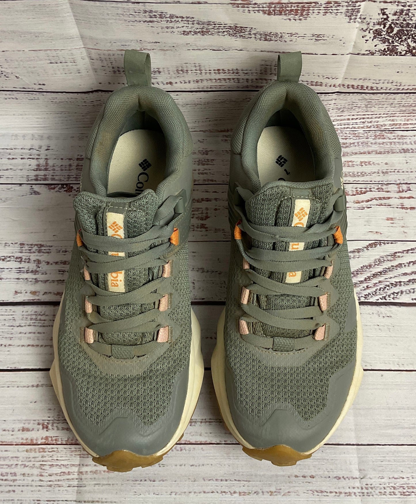 Columbia Out Dry Gray Athletic Shoe Outdoors/Running/Walking Women 8