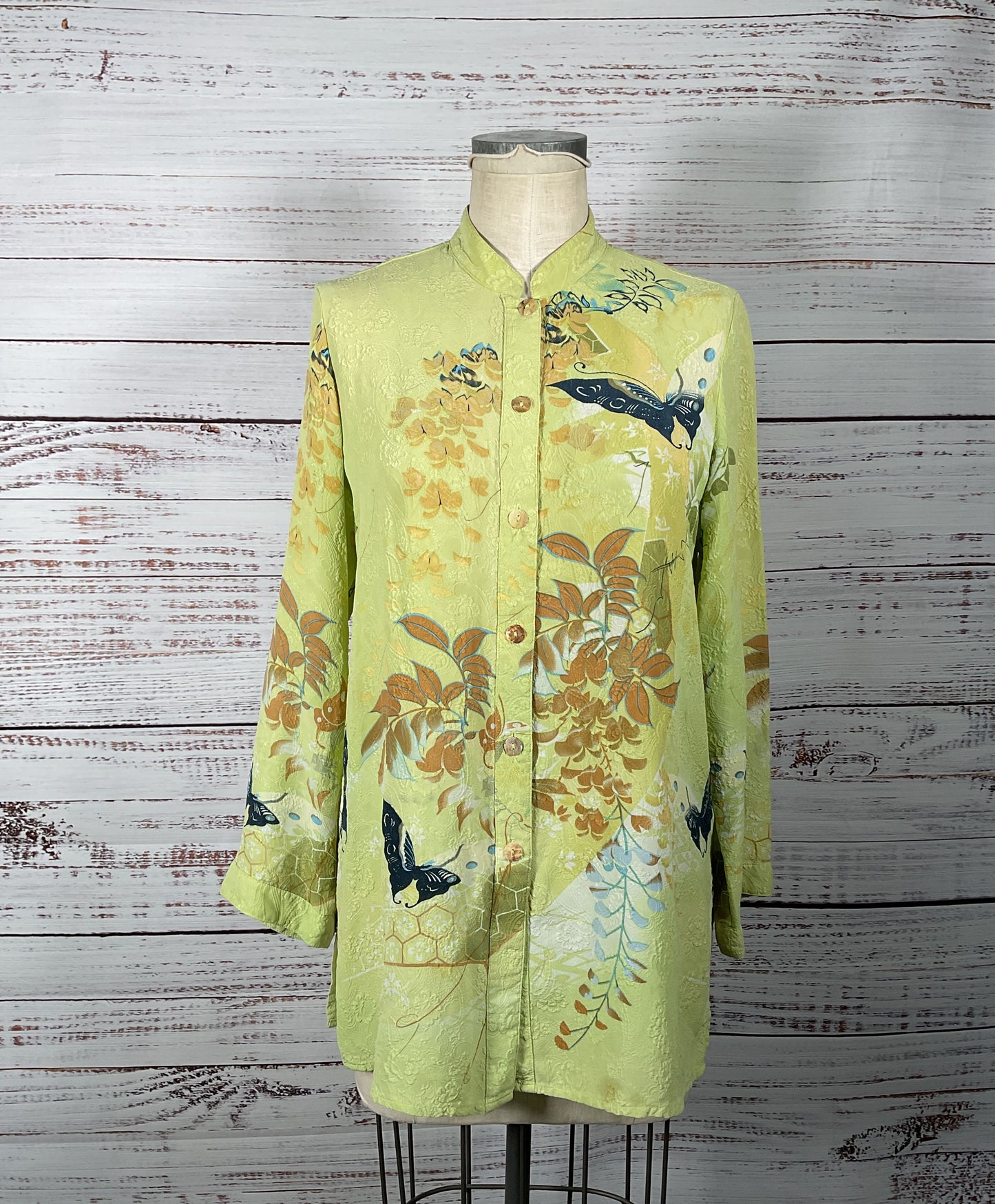 Fabulous Citron 100% Silk Green Butterfly Garden Button-Up Long Sleeve - Small
