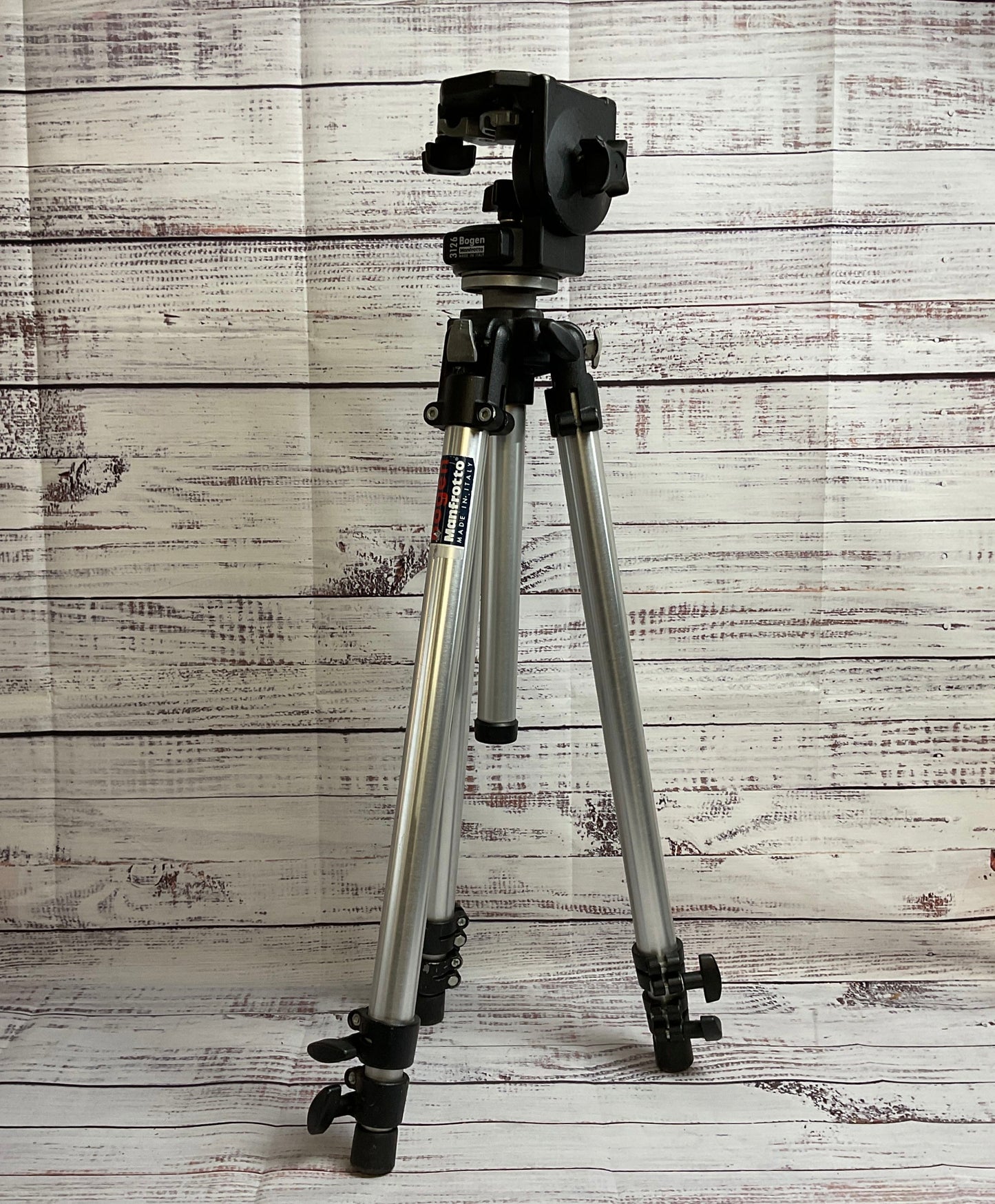 Bogen Manfrotto 3126 Fluid Head w/ 3001 Aluminum Professional Italy Tripod