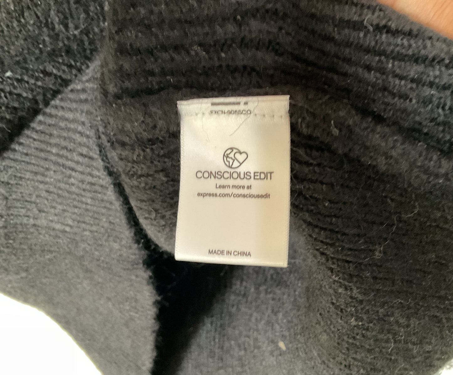 Express Men's Fuzzy Striped Crew Neck Sweater Size M