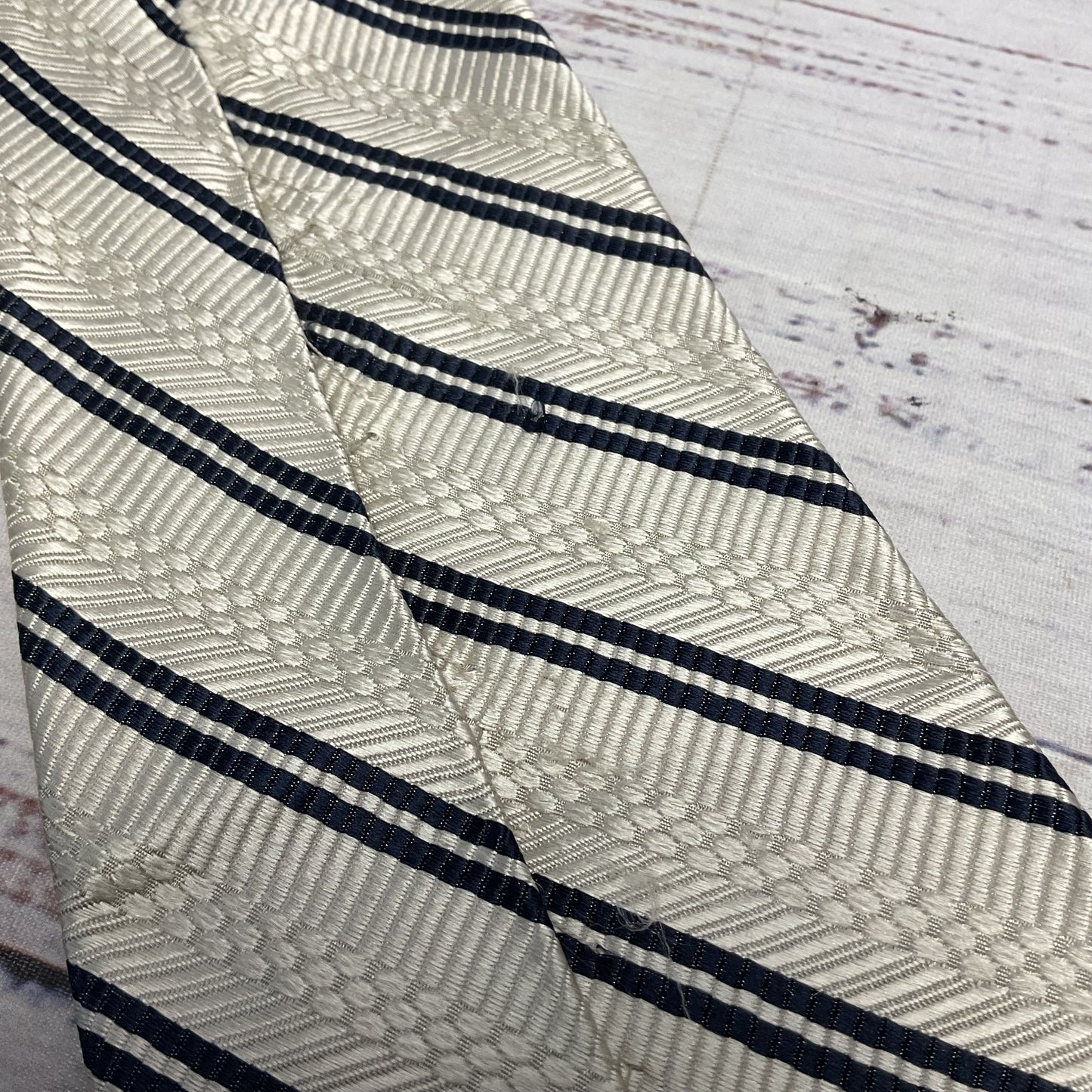 Oscar De La Renta Cream Black Stripe Imported Silk Neck Tie - Size 56"