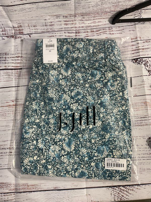 NWT Women's J Jill Sleep Floral Crew Neck Top Blouse Size M