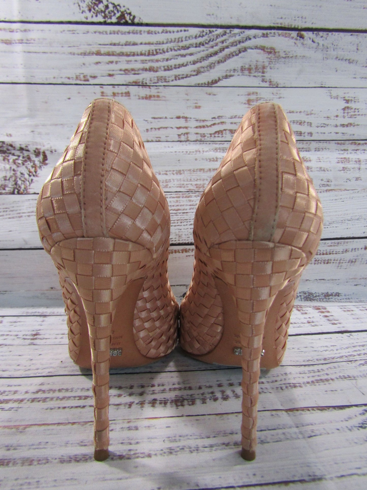 Schutz Women's Woven Satin Peach Pumps Size 8.5