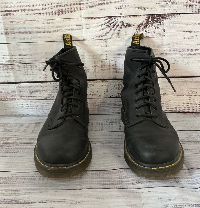 Men's Doc Martens AirWair Black Leather Boots Size 10