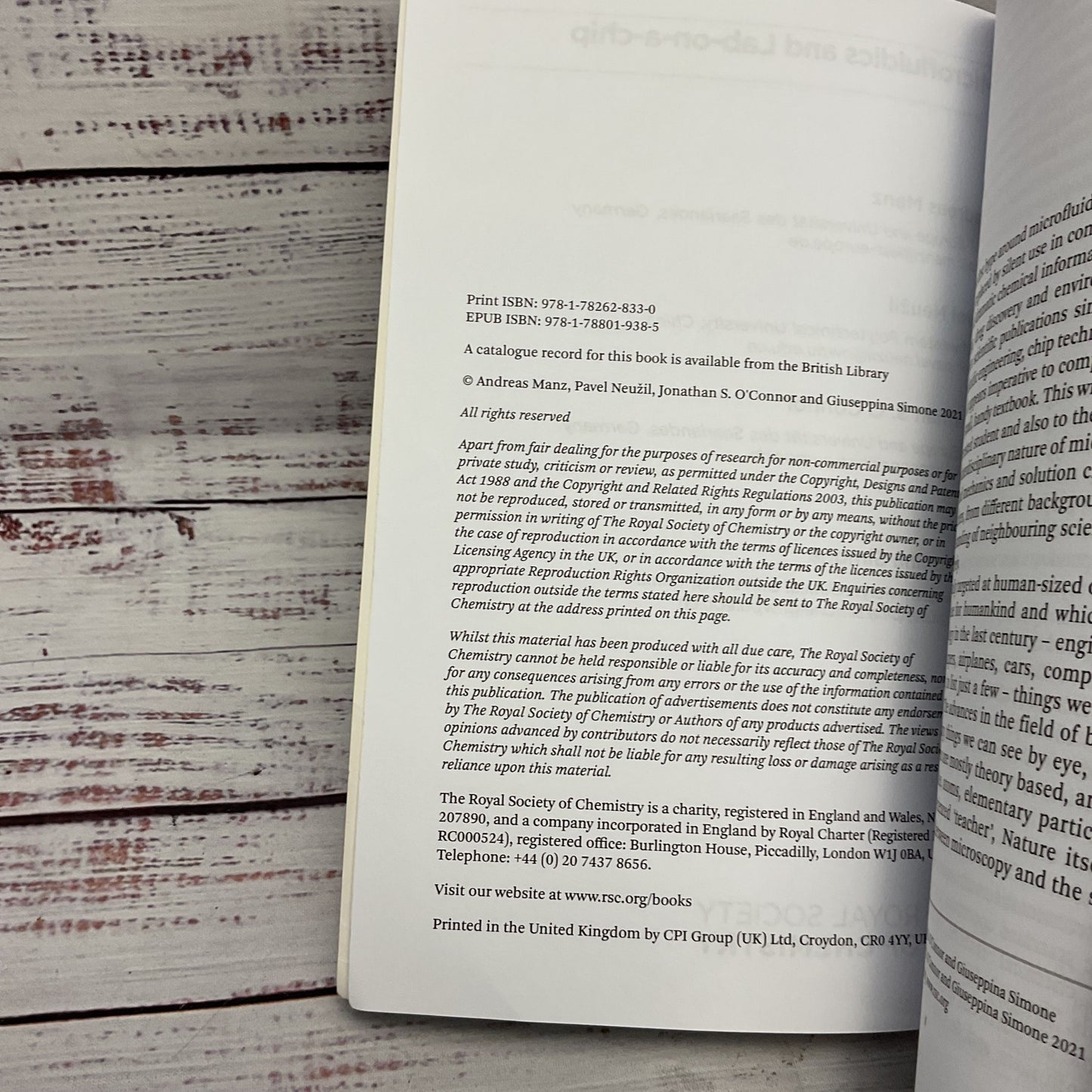 Microfluidics And Lab On A Chip By Giuseppina Simone Paperback Book