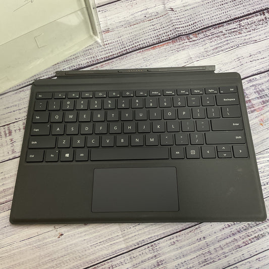 Open Box MICROSOFT Surface Pro 1725 Back Lit Keys Cover Keyboard