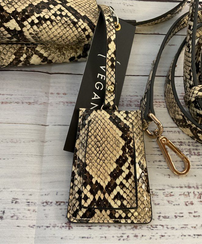 NWT Women's Isabelle Snake Print Vegan Handbag With Shoulder Crossbody Strap