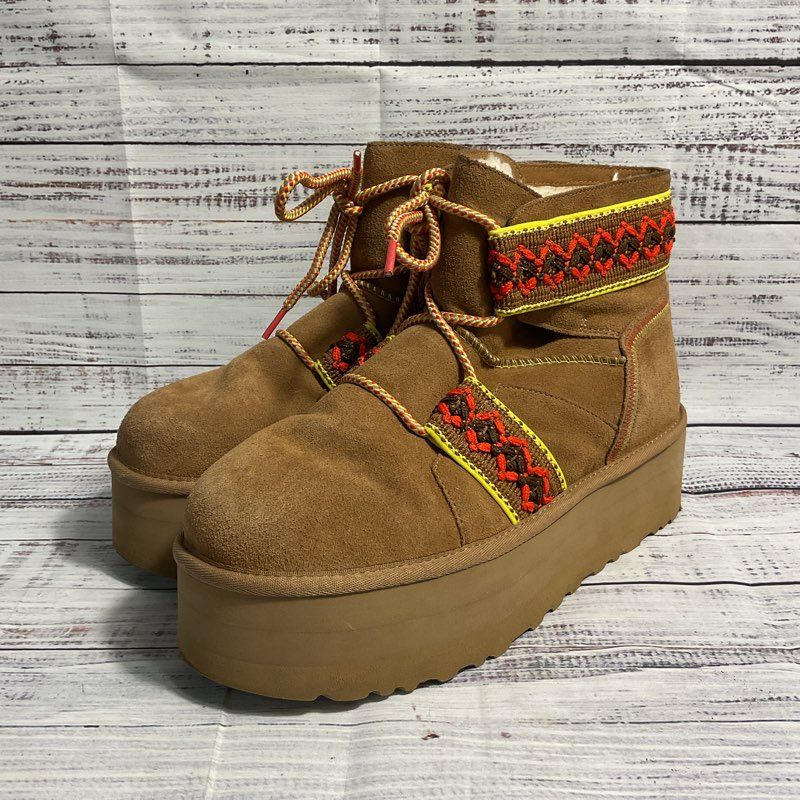UGG Classic Mini II Brown Platform Suede Boots w/ Colorful Knit Detail Sz 12