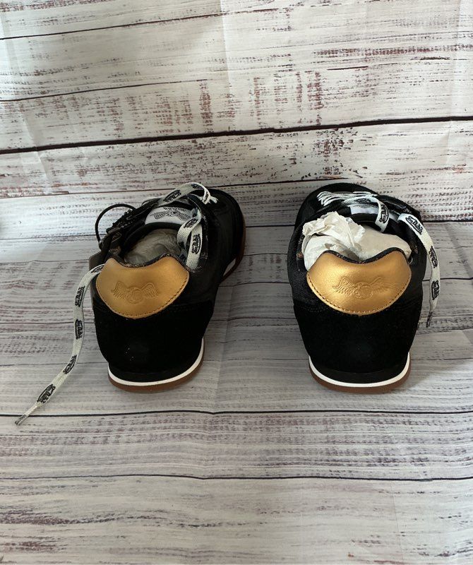 NWB Women's Von Dutch Velvet Saints Black Sneaker Size 8