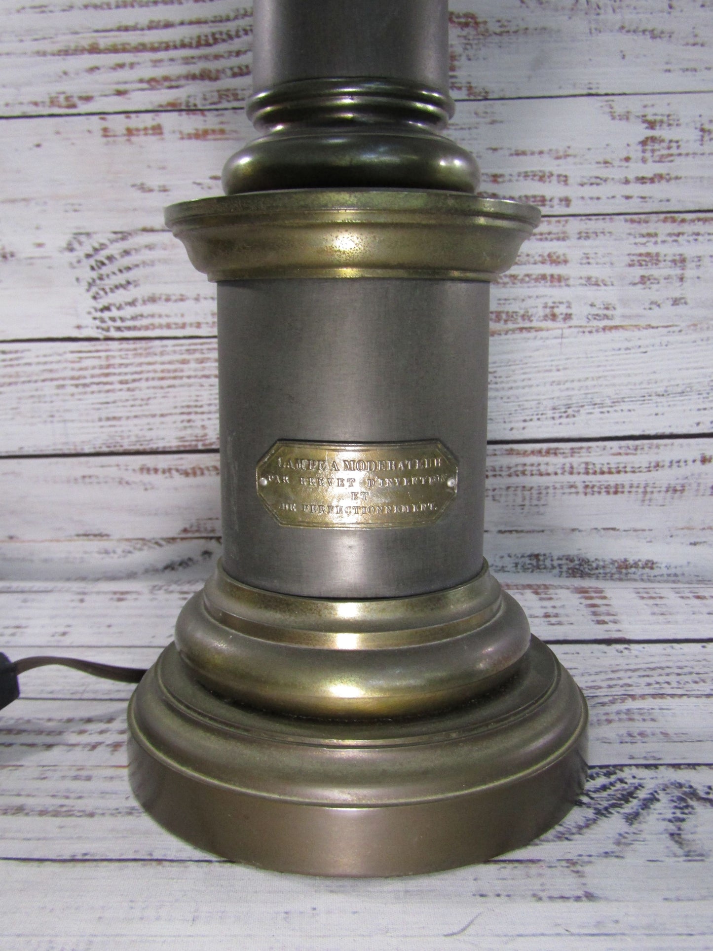 Lampe A Moderateur Par Brevet D'Invention Et de Perfectionnement Lamp