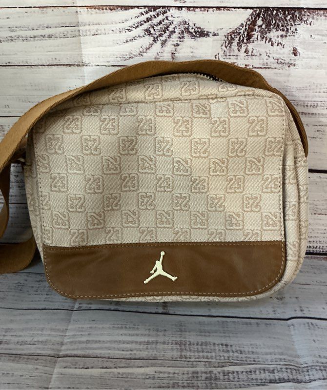 NWT Women's Jordan Brown/Beige Crossbody bag