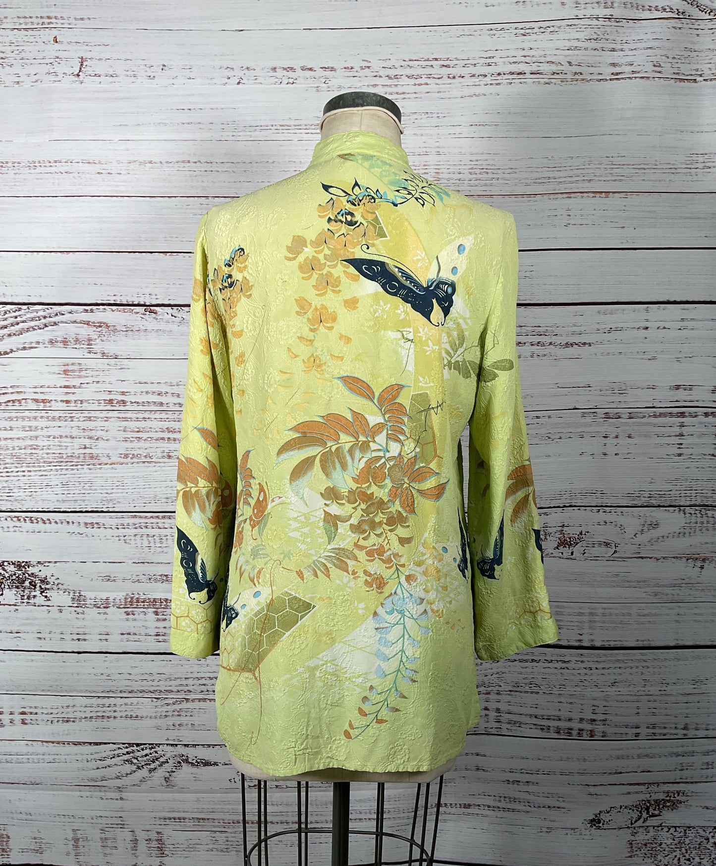 Fabulous Citron 100% Silk Green Butterfly Garden Button-Up Long Sleeve - Small