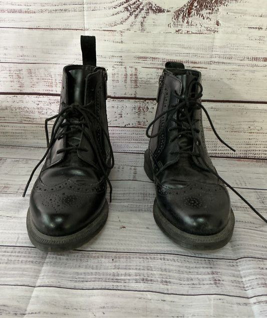 Women's Dr. Martens Black Delphine Leather Brogue Boots Size 5