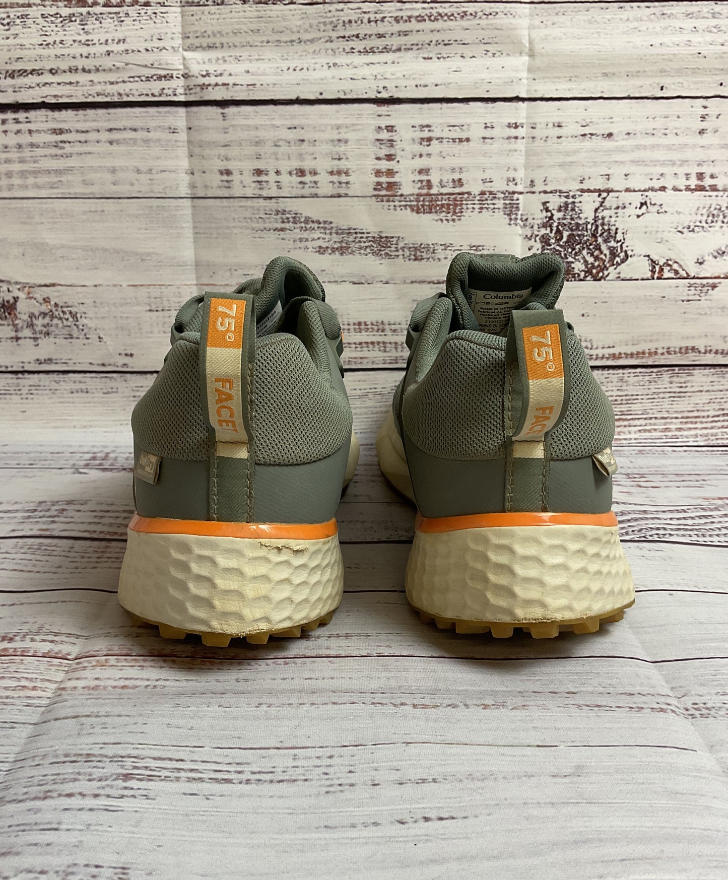 Columbia Out Dry Gray Athletic Shoe Outdoors/Running/Walking Women 8