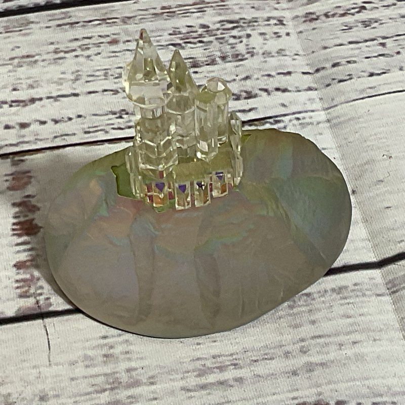 VTG. CRYSTAL WORLD Color Changing Rainbow Castle - 2.75" X 2.75"
