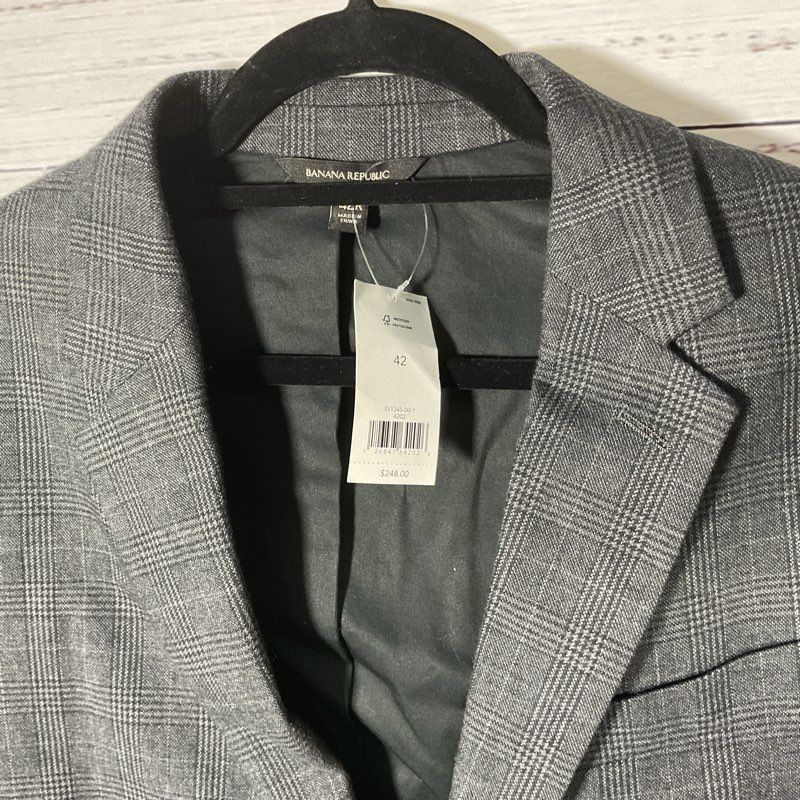 NWT Banana Republic Tessuti Sondrio Grey Plaid Jacket - Size 42R