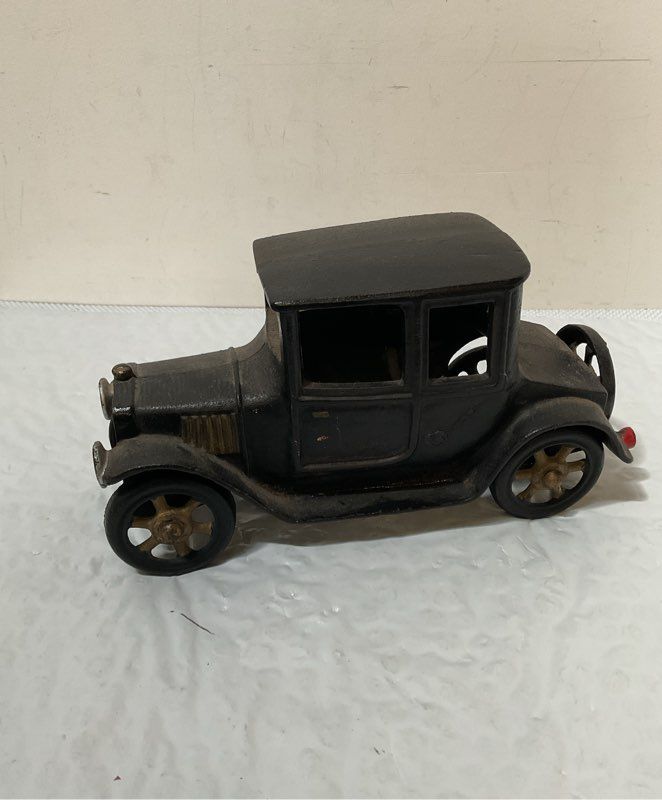 Vintage Cast Iron Model T Coupe Vehicle Toy Car