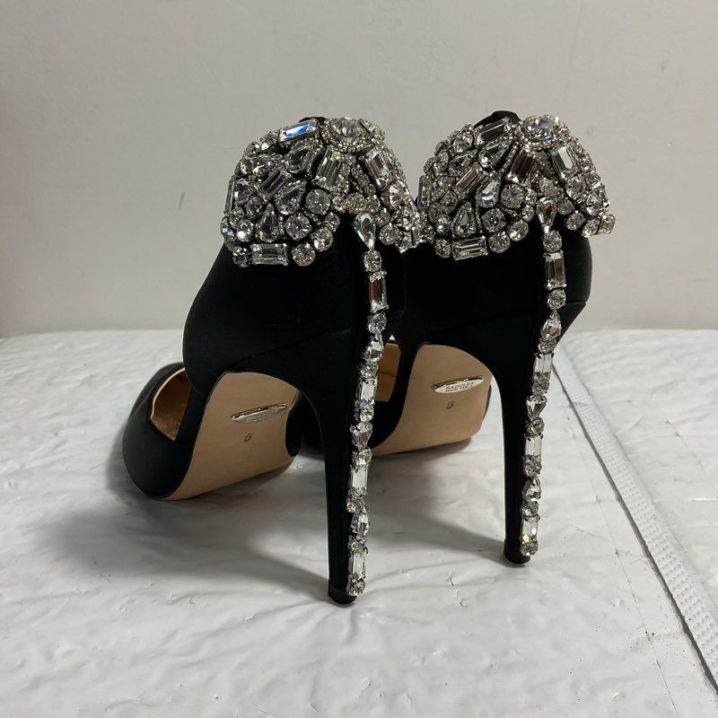 Badgley Mischka Black Parker Pump Crystal Embellished Heels Women's Size 5