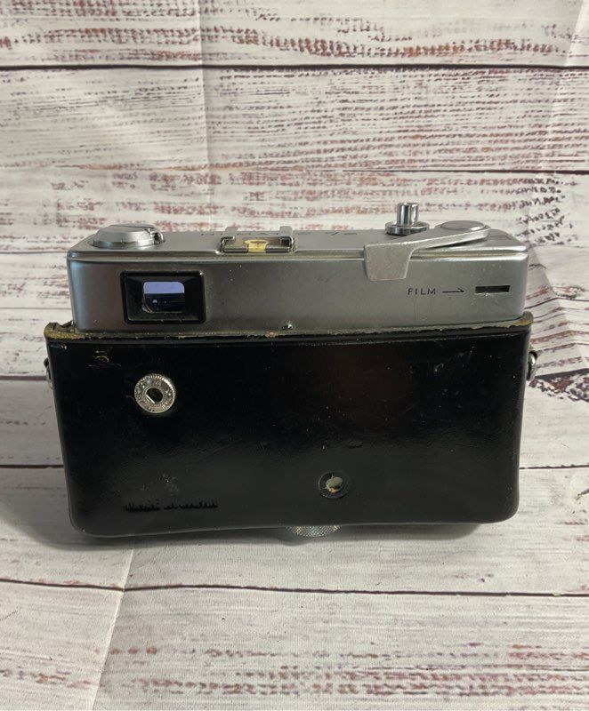 MINOLTA Hi-Matic 7s Rangefinder 45mm f/1.8 CLC Film Camera JAPAN FOR PARTS