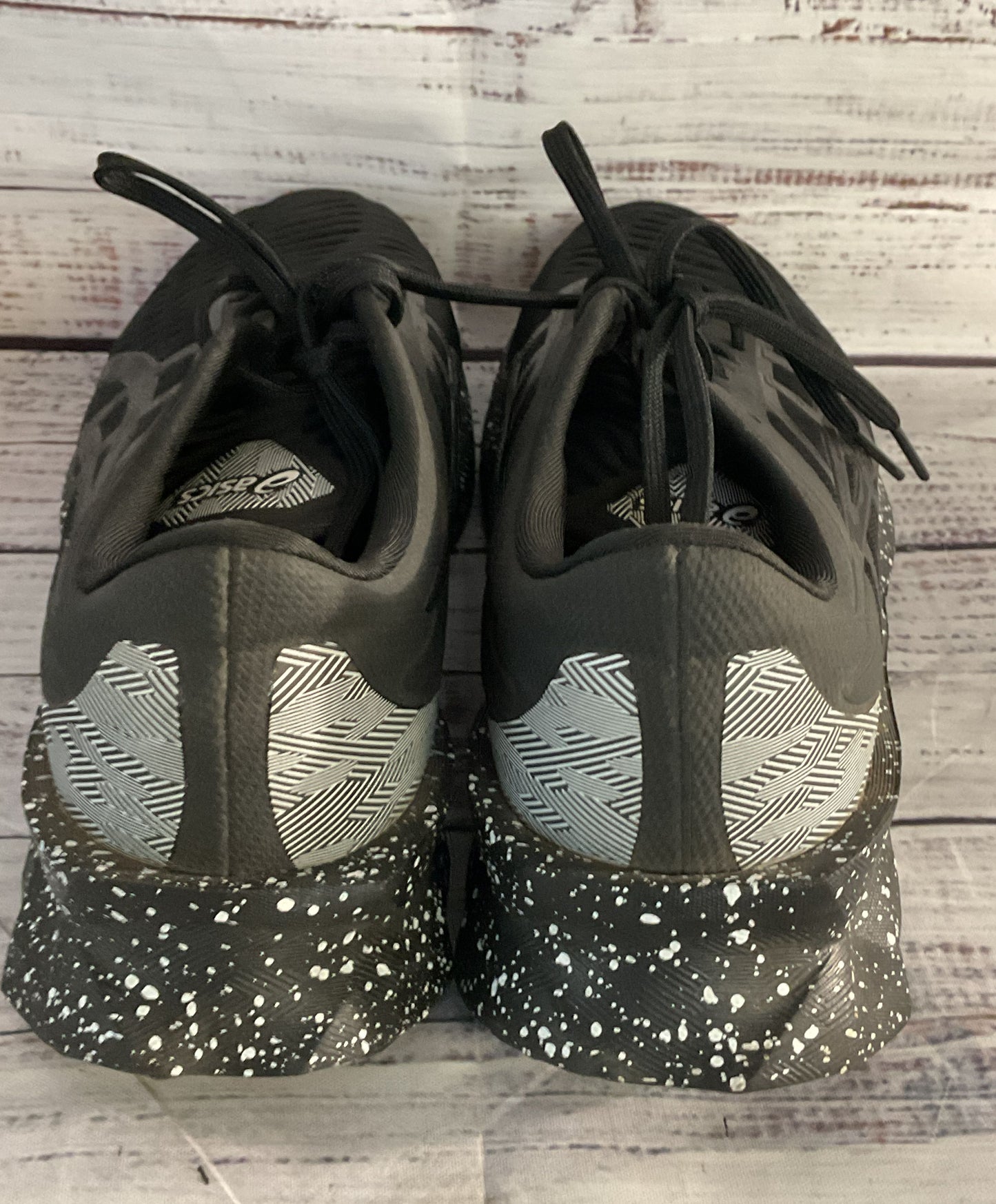 Asics Women's Novablast Running Sneakers Black 8