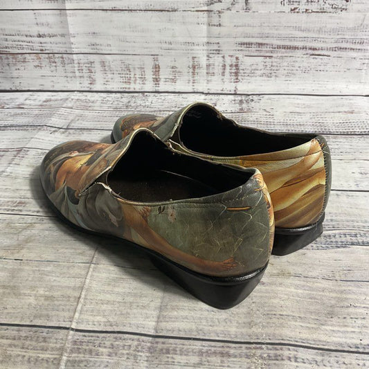 Jeon Botticelli Wearable Art Slip On Loafer Casual Shoe Women's Size 5