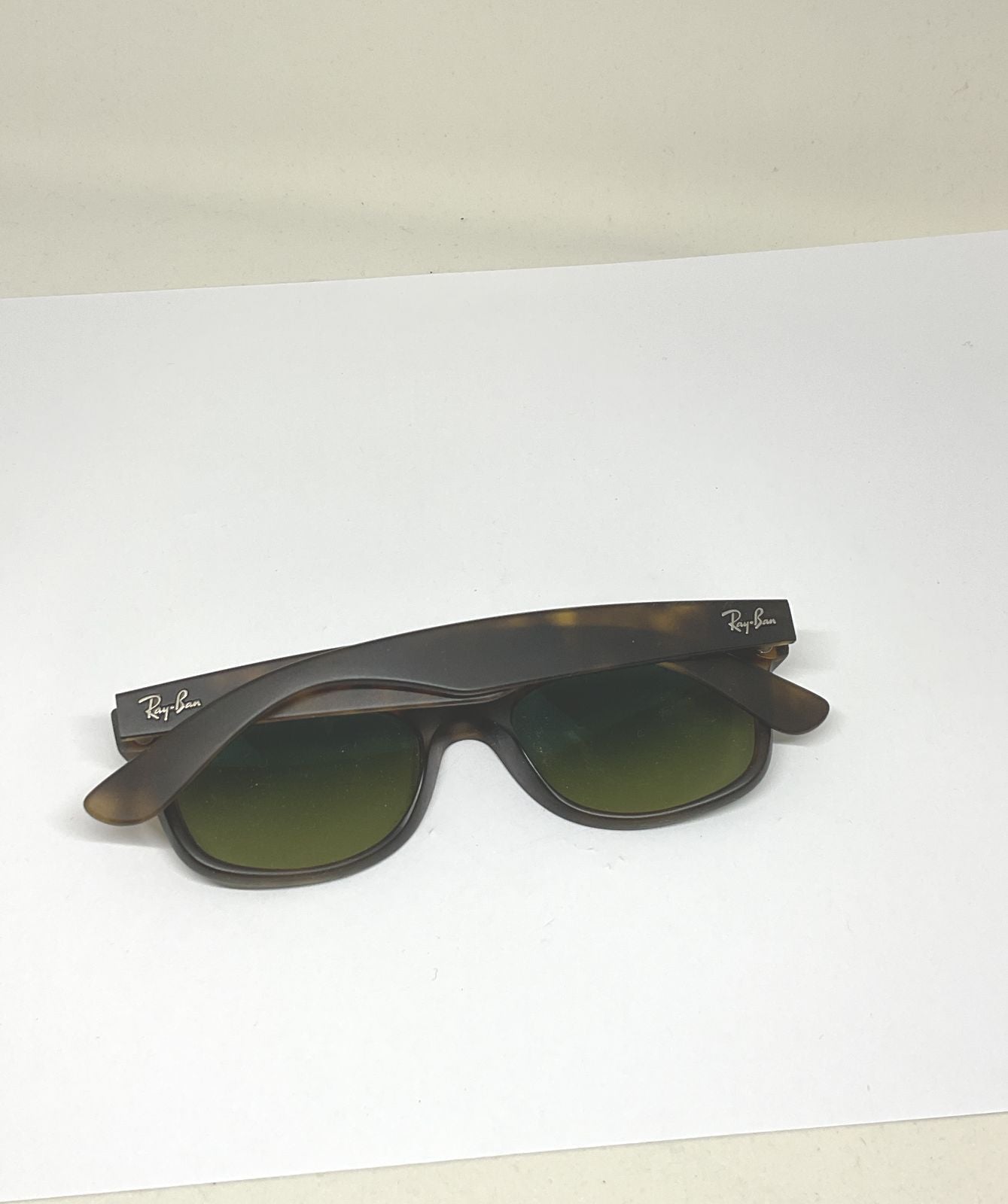 Ray Ban RB2132 Wayfarer Tortoise Polarized Sunglasses Size 145 Italy
