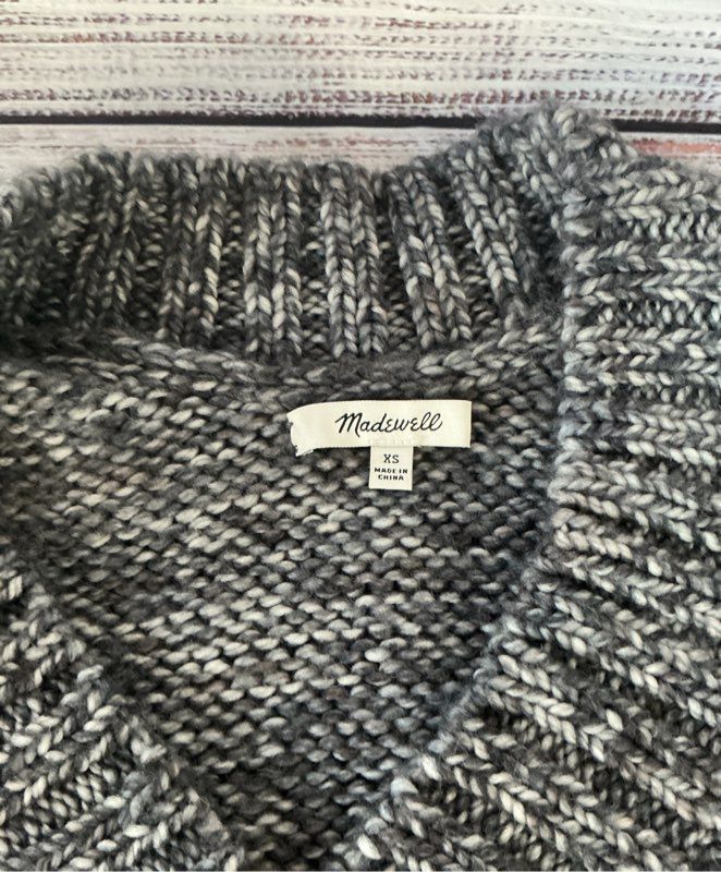 Women's Oversized Madewell Gray V-Neck Sweater Size XS