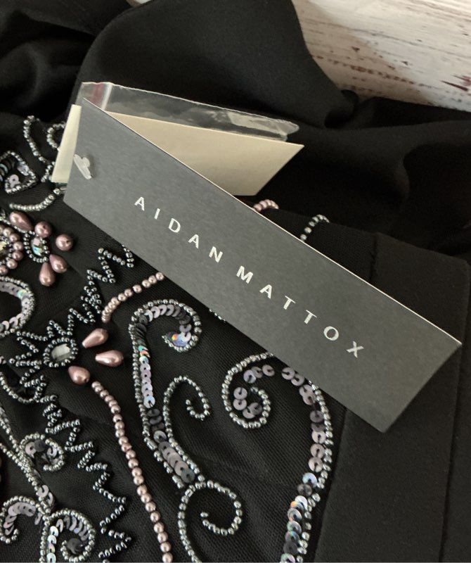 NWT Women's Aidan Mattox Black Gown with Beaded Bodice Size 2 Retail $440